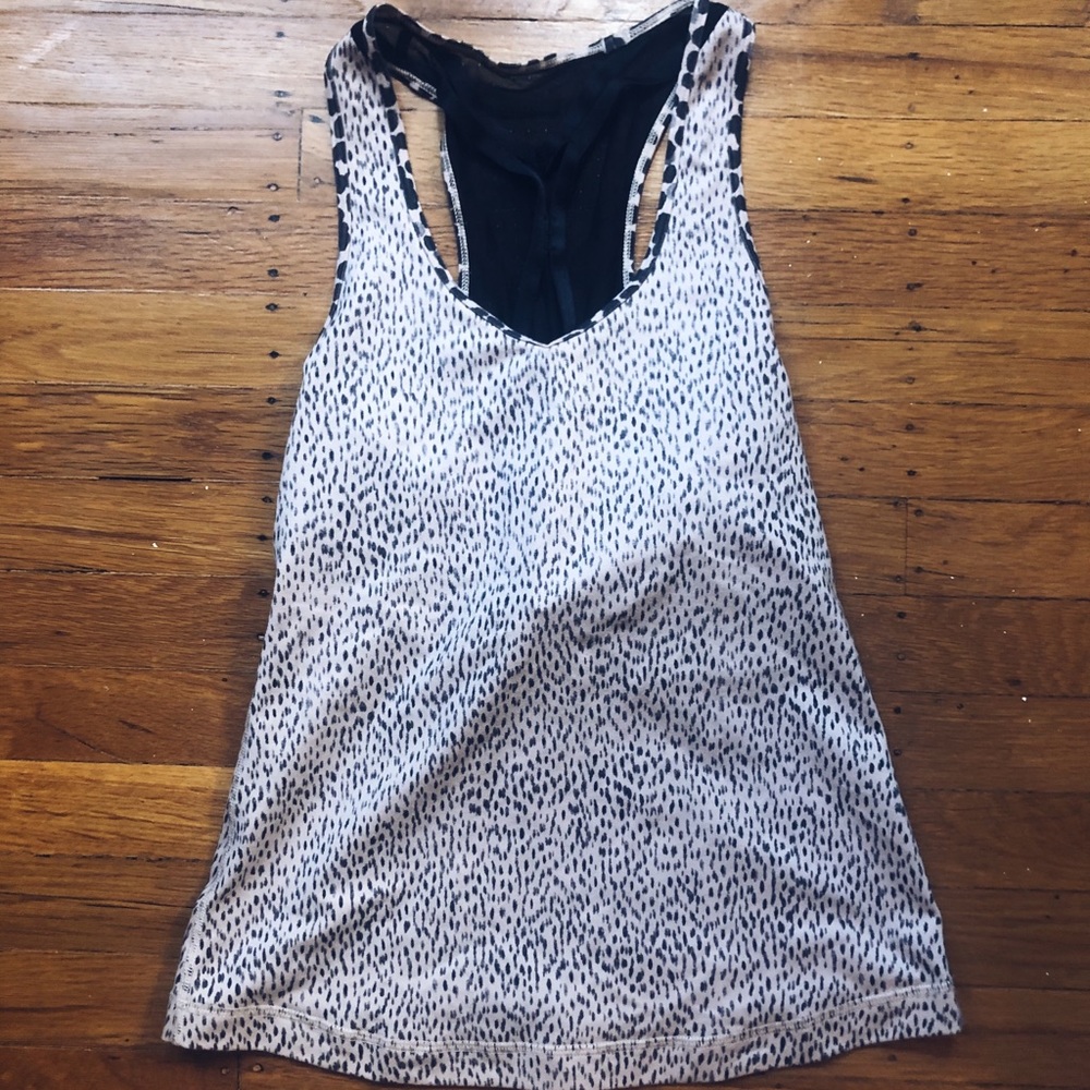 Lululemon top
